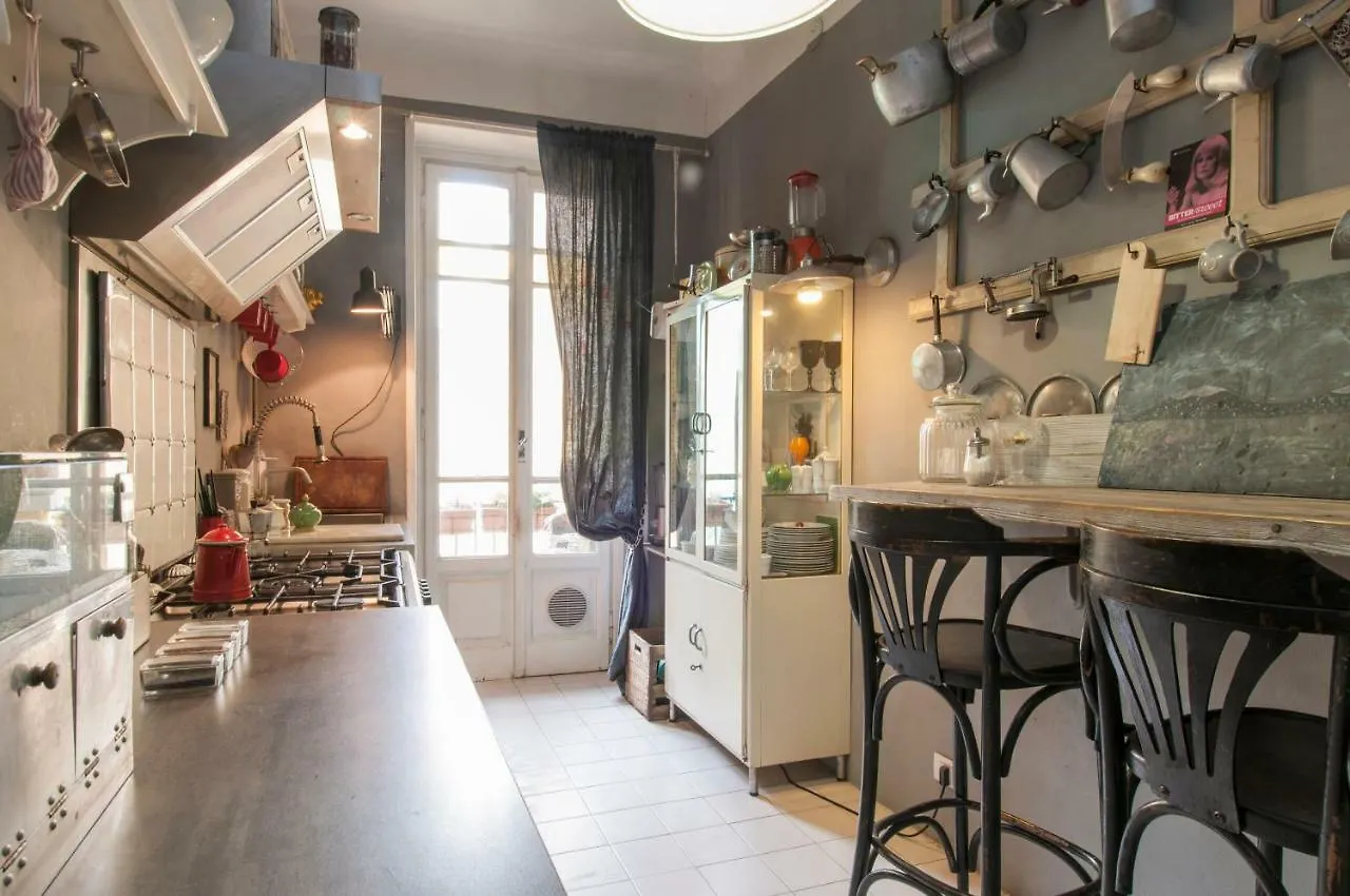 Bohemki: Via Maroncelli Bed & Breakfast Milan 0*,  Italy